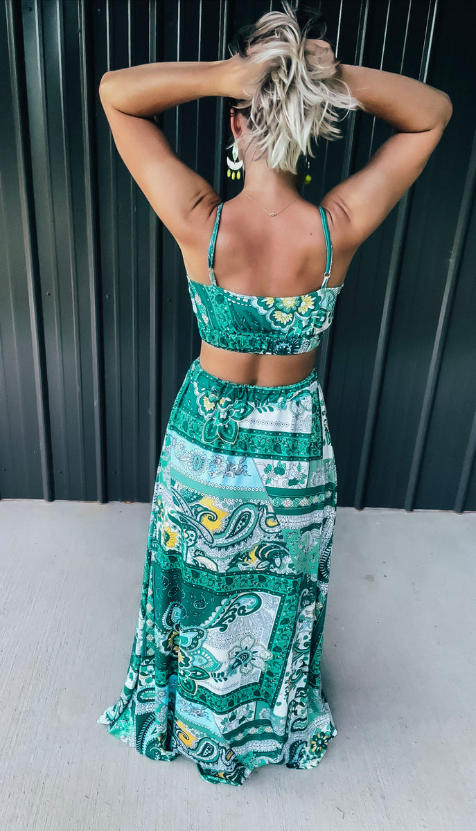 Green Paisley Maxi Dress The Broken Levee Boutique Green Paisley Maxi Dress The Broken Levee Boutique