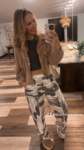 Latte Cropped Flannel