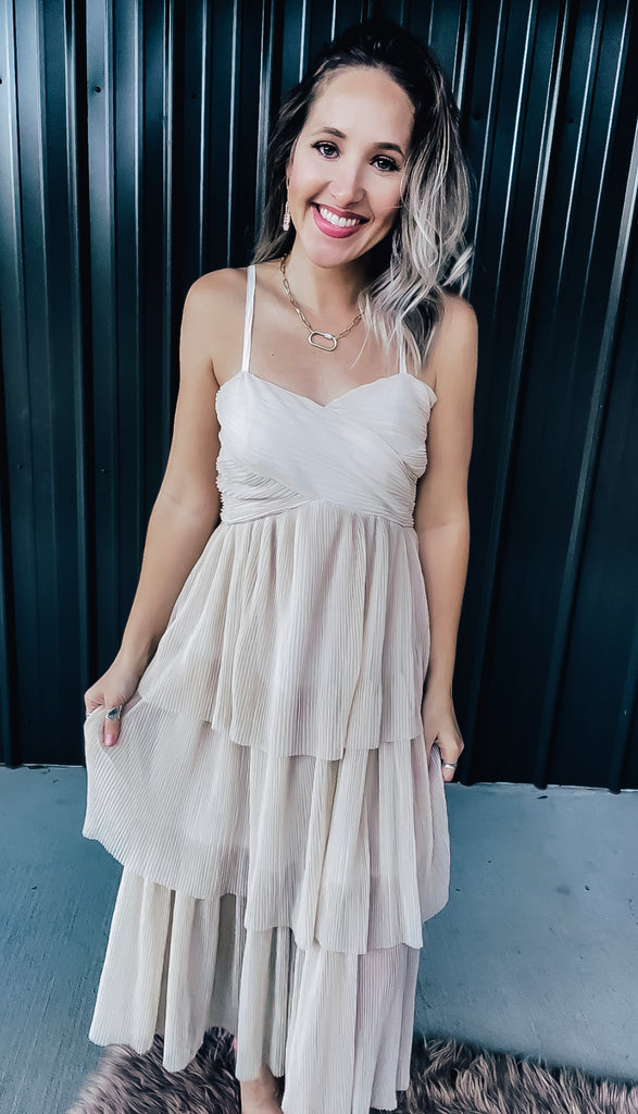 Cream Flowy Midi Dress – The Broken Levee Boutique