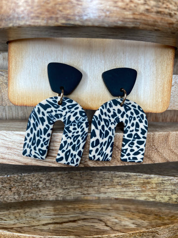 Black & Tan Leopard Earrings